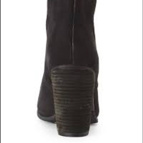 Vince Camuto Block Heel Bootie - Picture 3 of 7